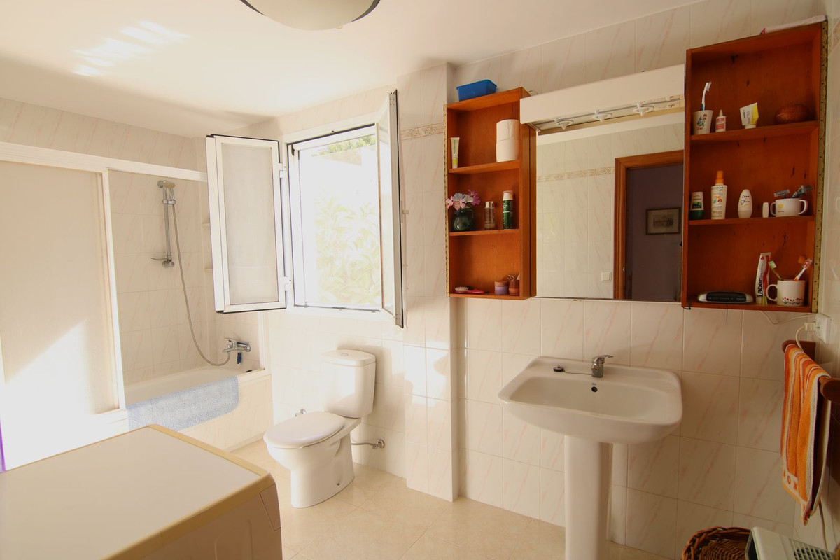Vrijstaande Villa te koop in Coín | 4 slaapkamers H5157385