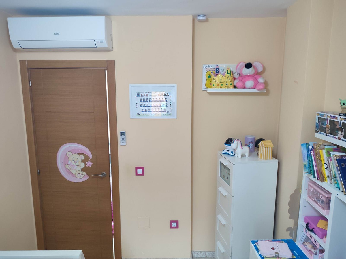 Geschakelde Woning te koop in Coín | 4 slaapkamers H5219785