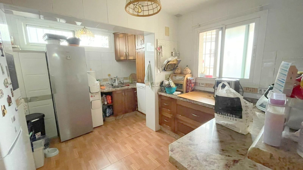 Geschakelde Woning te koop in Coín | 4 slaapkamers H5219785