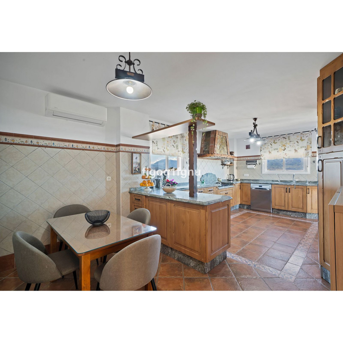 Vrijstaande Villa te koop in Coín | 3 slaapkamers H5249185