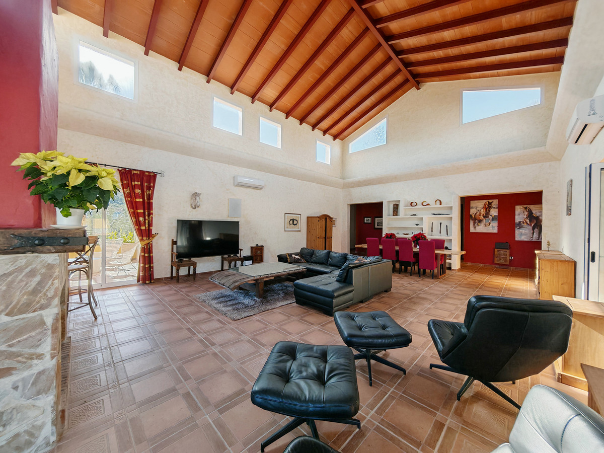 Finca - Cortijo te koop in Coín | 4 slaapkamers H5255134