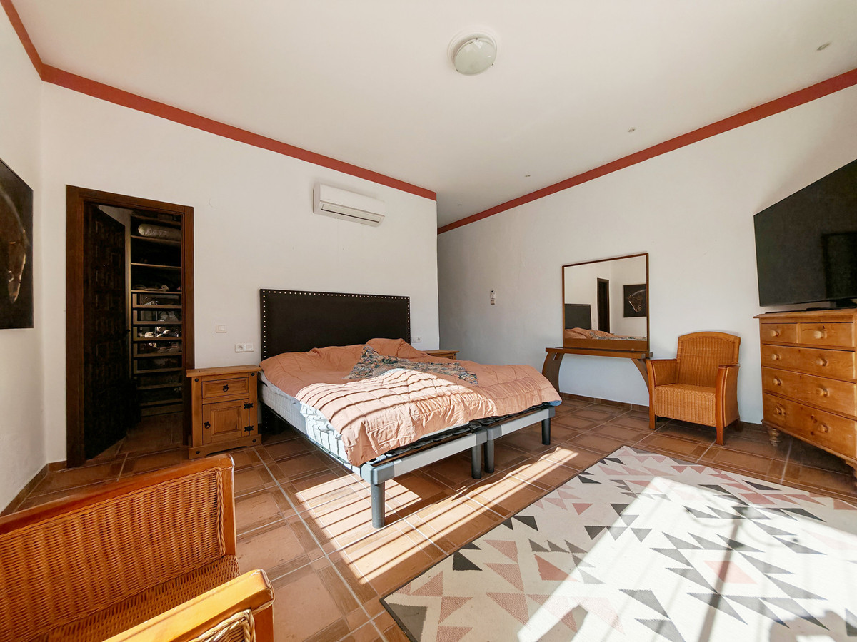 Finca - Cortijo te koop in Coín | 4 slaapkamers H5255134