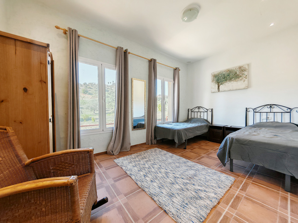 Finca - Cortijo te koop in Coín | 4 slaapkamers H5255134