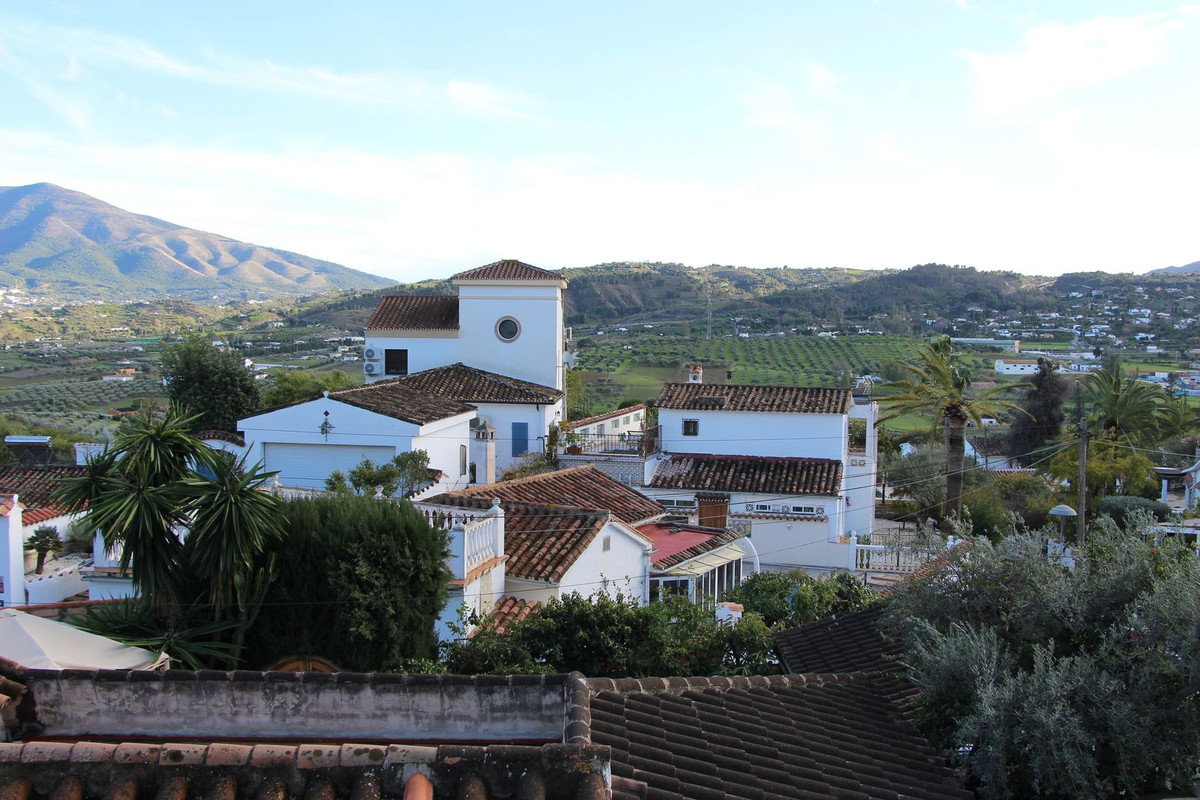 Vrijstaande Villa te koop in Coín | 2 slaapkamers H5293066