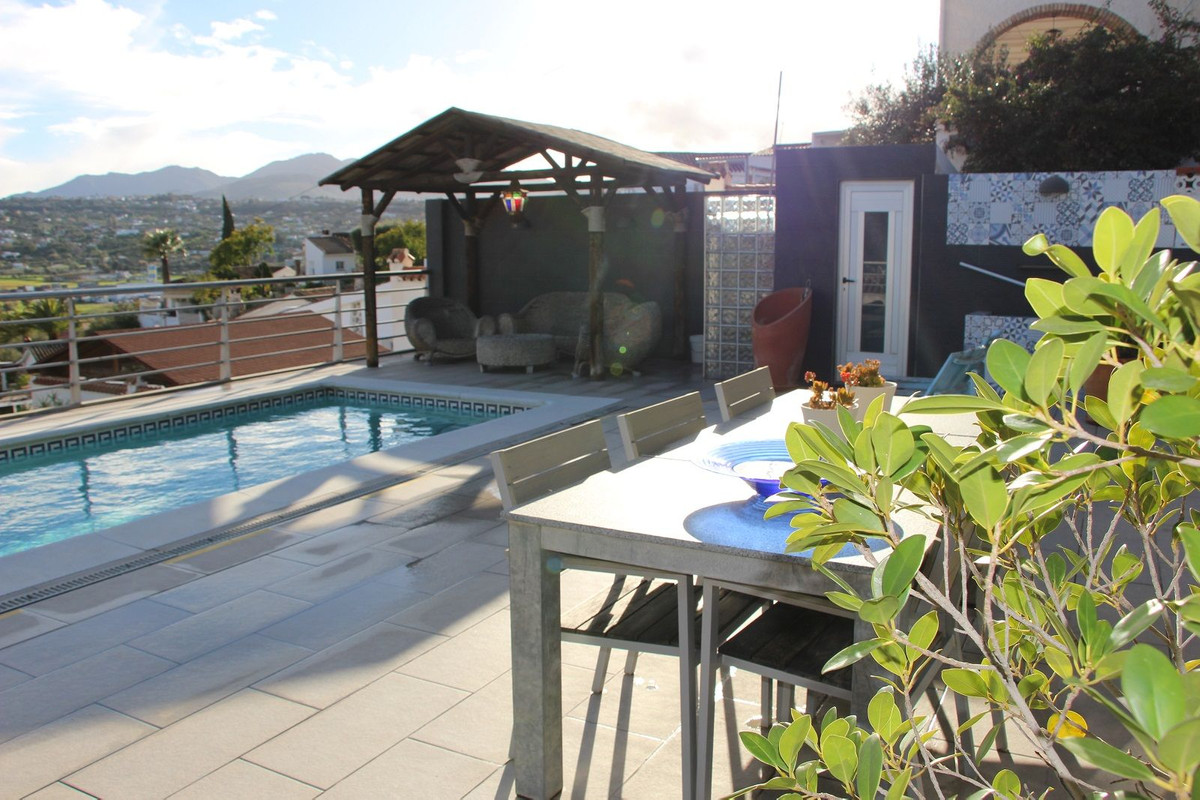 Vrijstaande Villa te koop in Coín | 2 slaapkamers H5293066