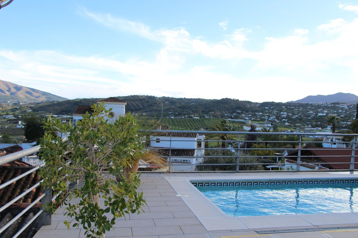 Vrijstaande Villa te koop in Coín | 2 slaapkamers H5293066