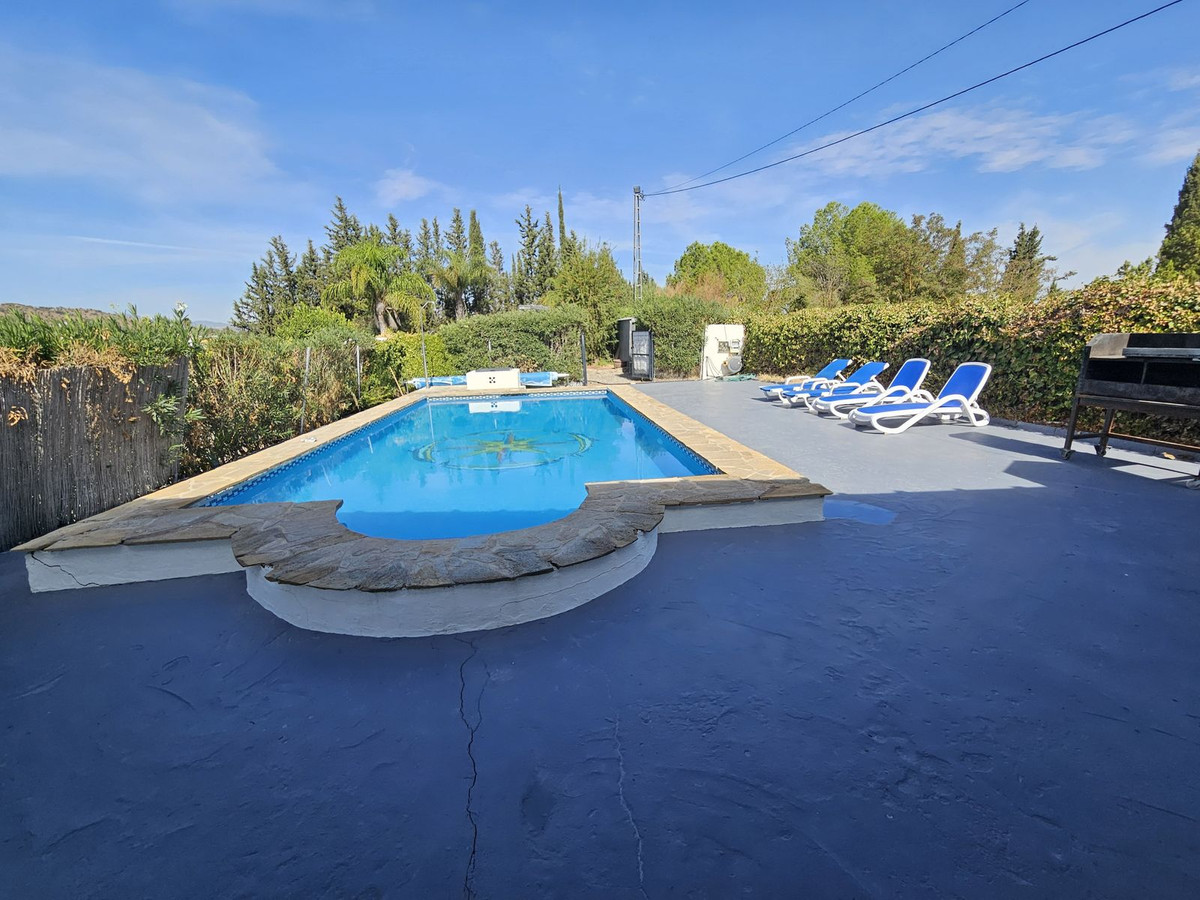 Finca - Cortijo te koop in Coín | 1 slaapkamers H5296357