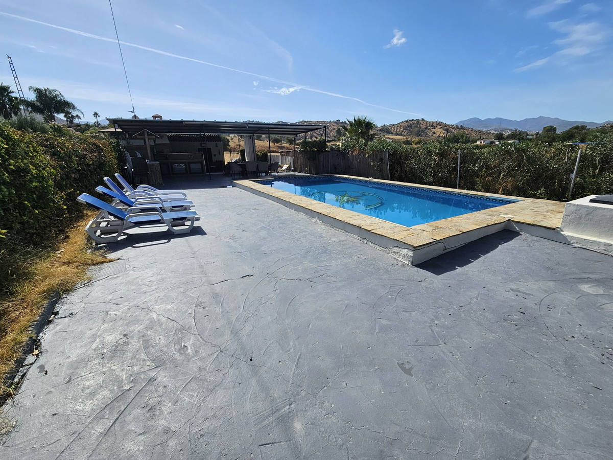 Finca - Cortijo te koop in Coín | 1 slaapkamers H5296357