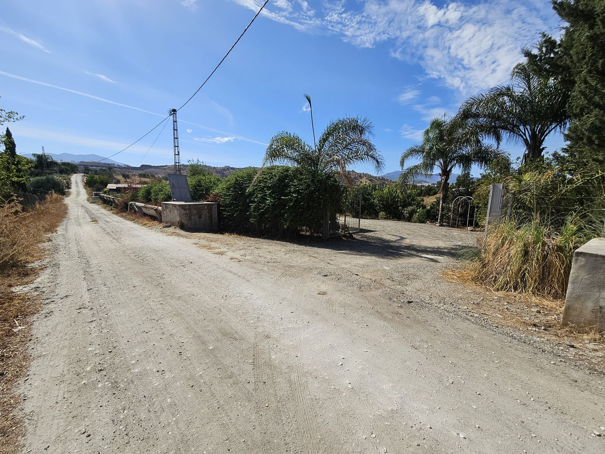 Finca - Cortijo te koop in Coín | 1 slaapkamers H5296357