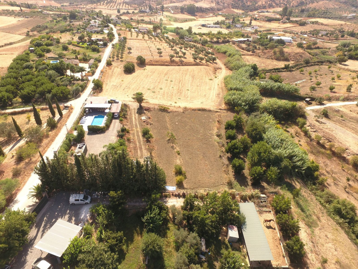 Finca - Cortijo te koop in Coín | 1 slaapkamers H5296357