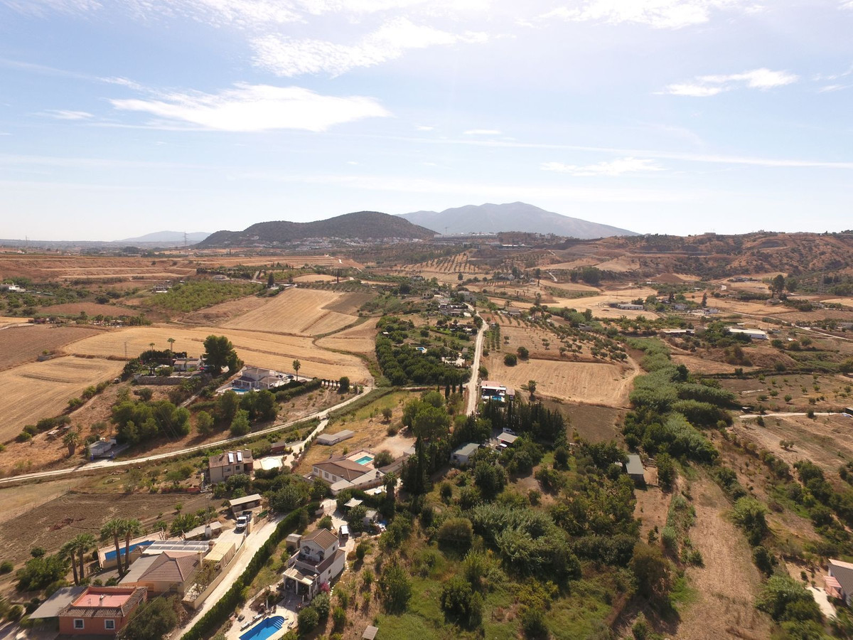 Finca - Cortijo te koop in Coín | 1 slaapkamers H5296357