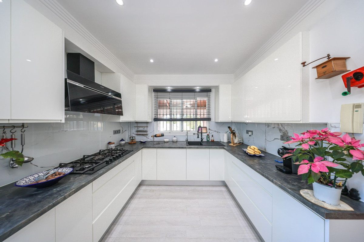 Vrijstaande Villa te koop in Coín | 3 slaapkamers H5306932