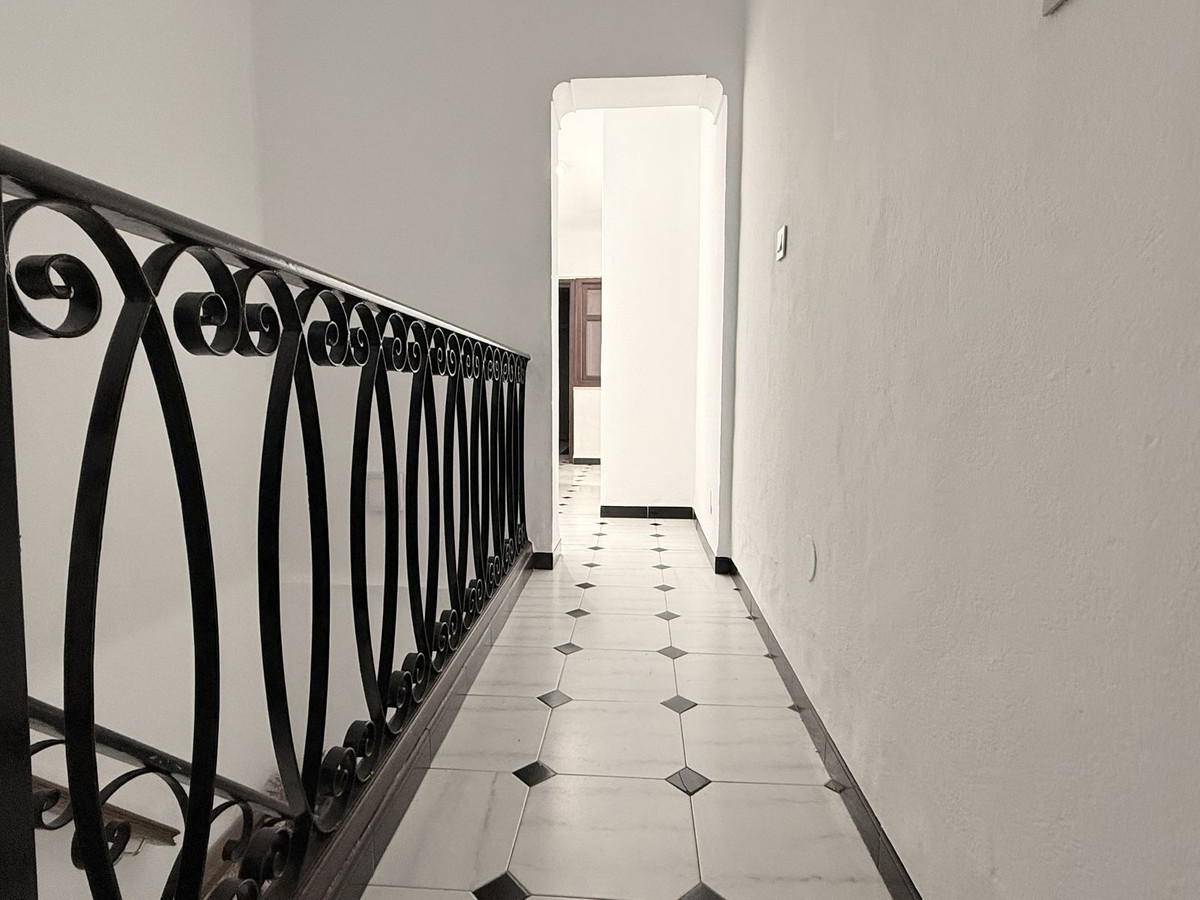 Geschakelde Woning te koop in Coín | 6 slaapkamers H5306950