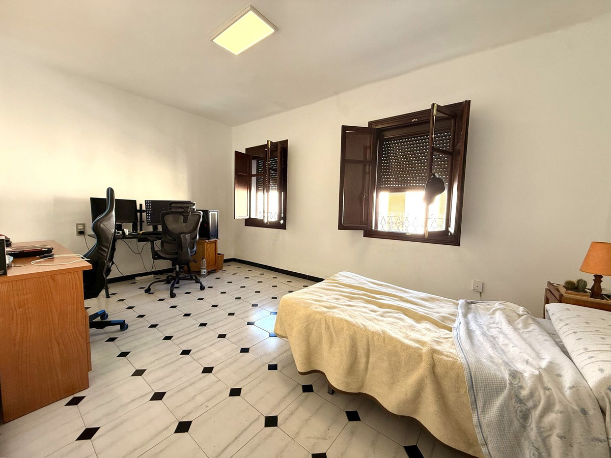 Geschakelde Woning te koop in Coín | 6 slaapkamers H5306950