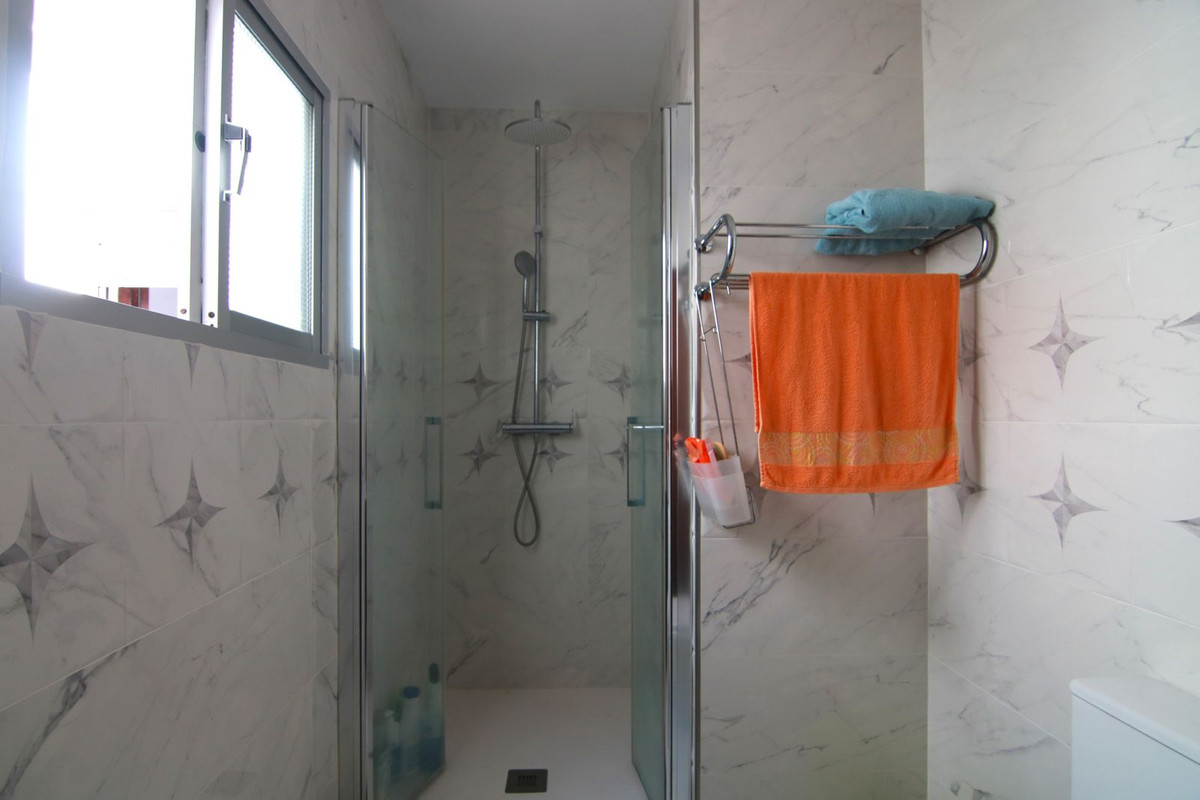 Geschakelde Woning te koop in Coín | 6 slaapkamers H5306950