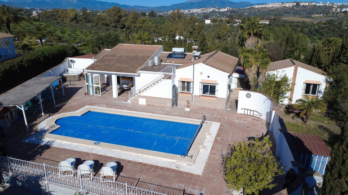 Finca - Cortijo te koop in Coín | 5 slaapkamers H5314471