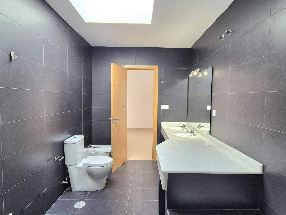 Vrijstaande Villa te koop in Coín | 3 slaapkamers H5315176