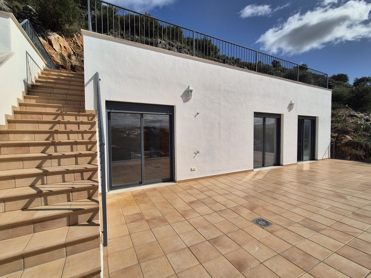 Vrijstaande Villa te koop in Coín | 3 slaapkamers H5315176