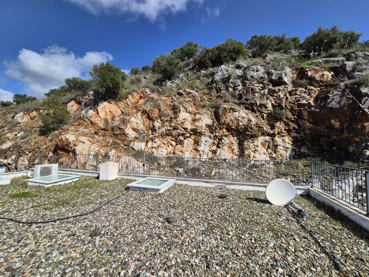 Vrijstaande Villa te koop in Coín | 3 slaapkamers H5315176