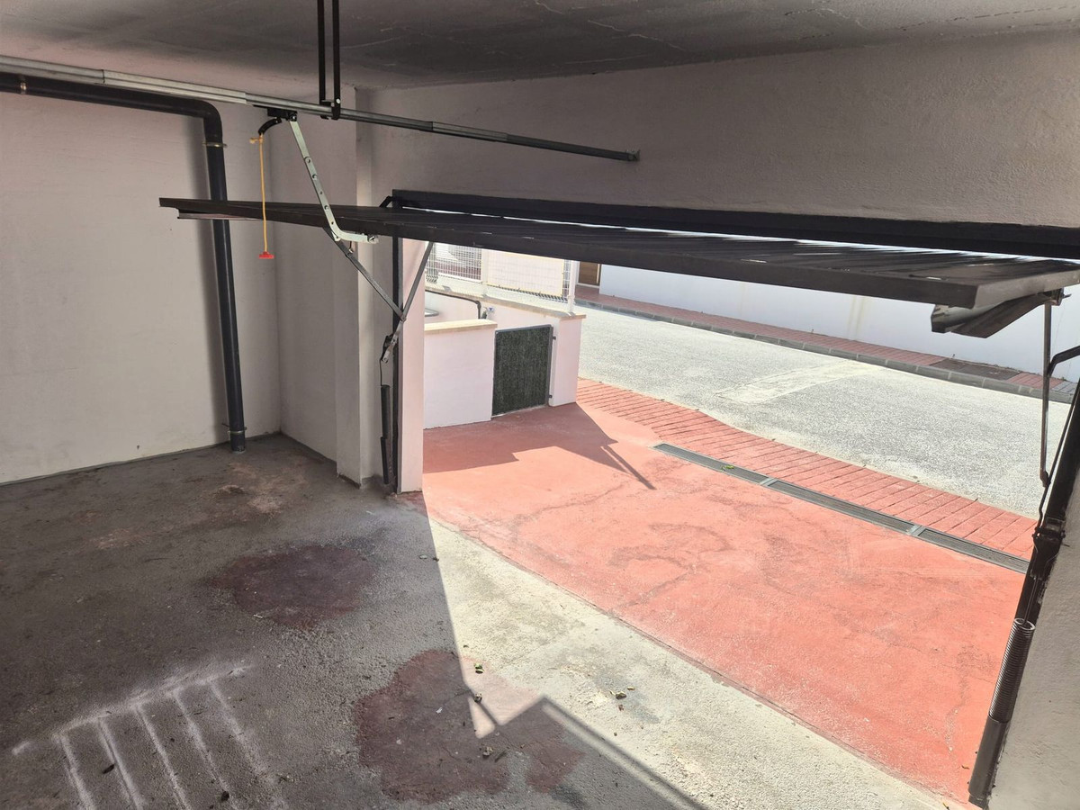 Vrijstaande Villa te koop in Coín | 3 slaapkamers H5315176