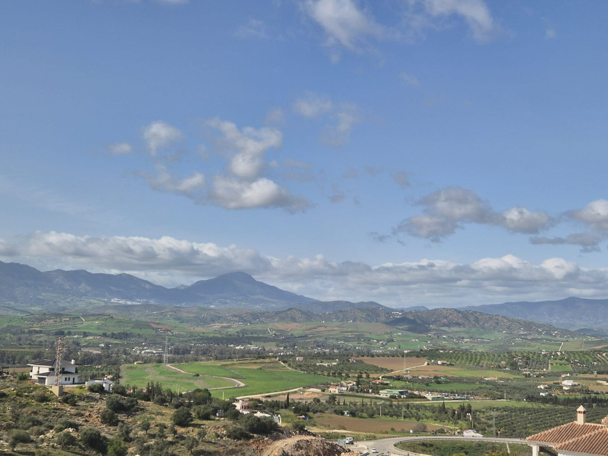 Vrijstaande Villa te koop in Coín | 3 slaapkamers H5315176