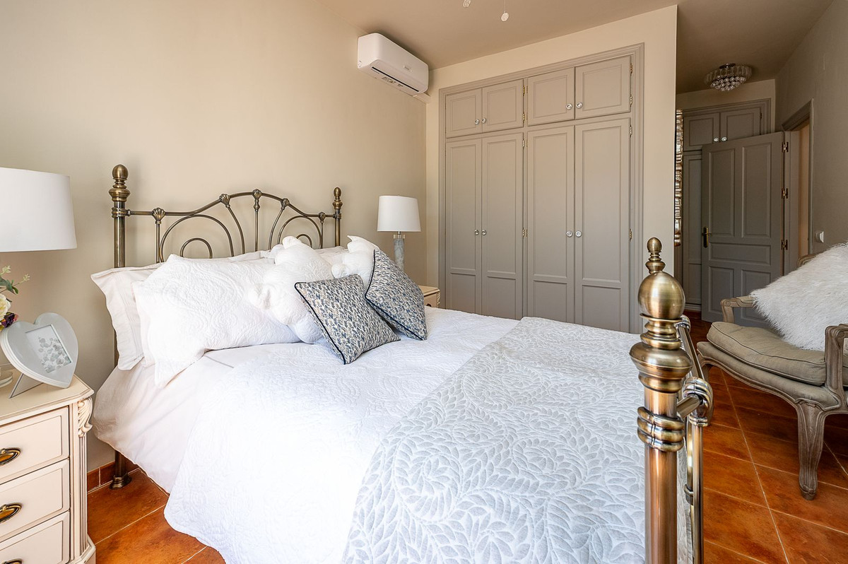 Vrijstaande Villa te koop in Coín | 3 slaapkamers H5344069