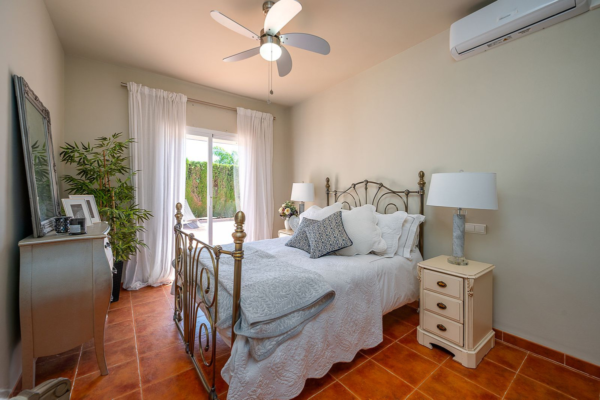 Vrijstaande Villa te koop in Coín | 3 slaapkamers H5344069