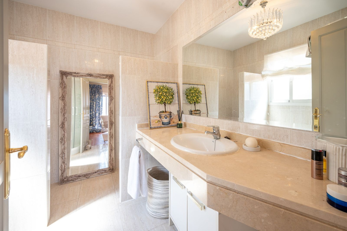 Vrijstaande Villa te koop in Coín | 3 slaapkamers H5344069