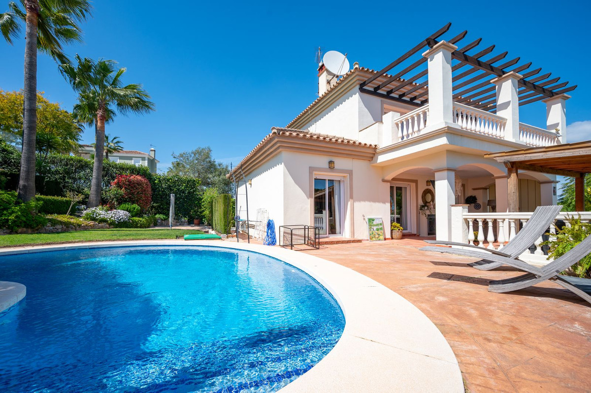 Vrijstaande Villa te koop in Coín | 3 slaapkamers H5344069