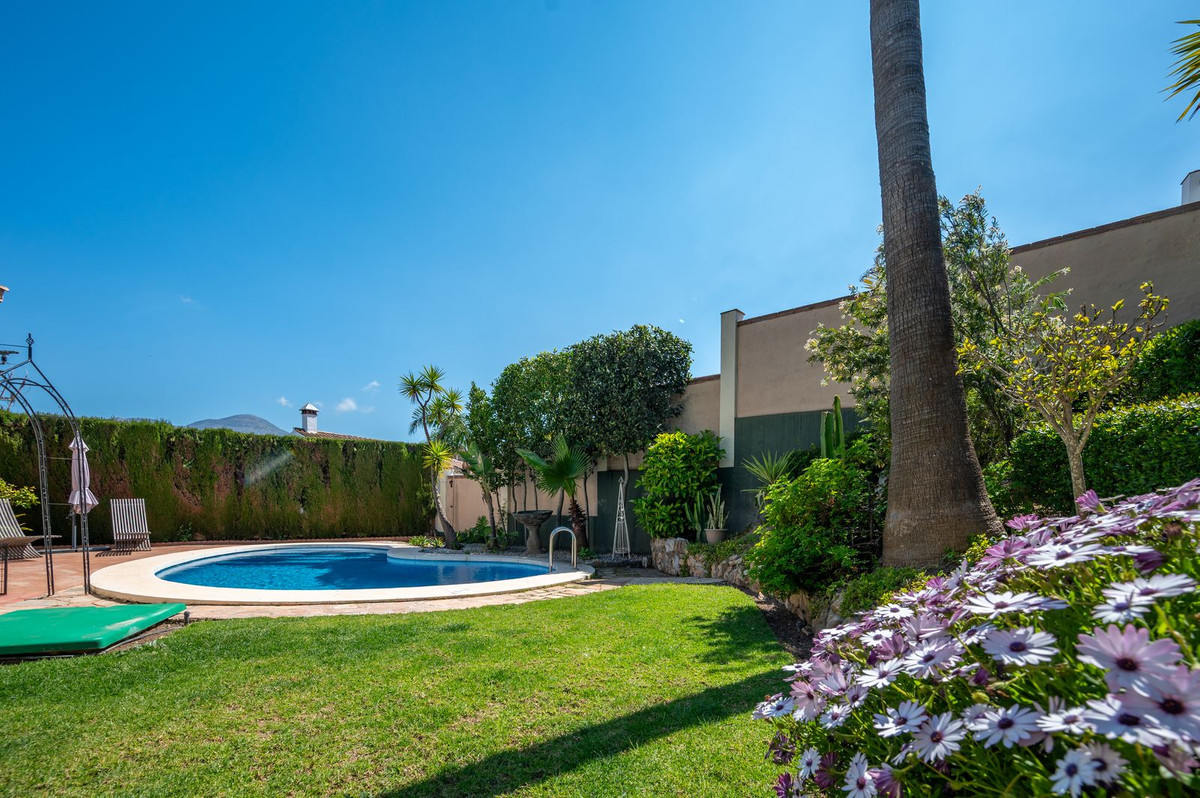 Vrijstaande Villa te koop in Coín | 3 slaapkamers H5344069