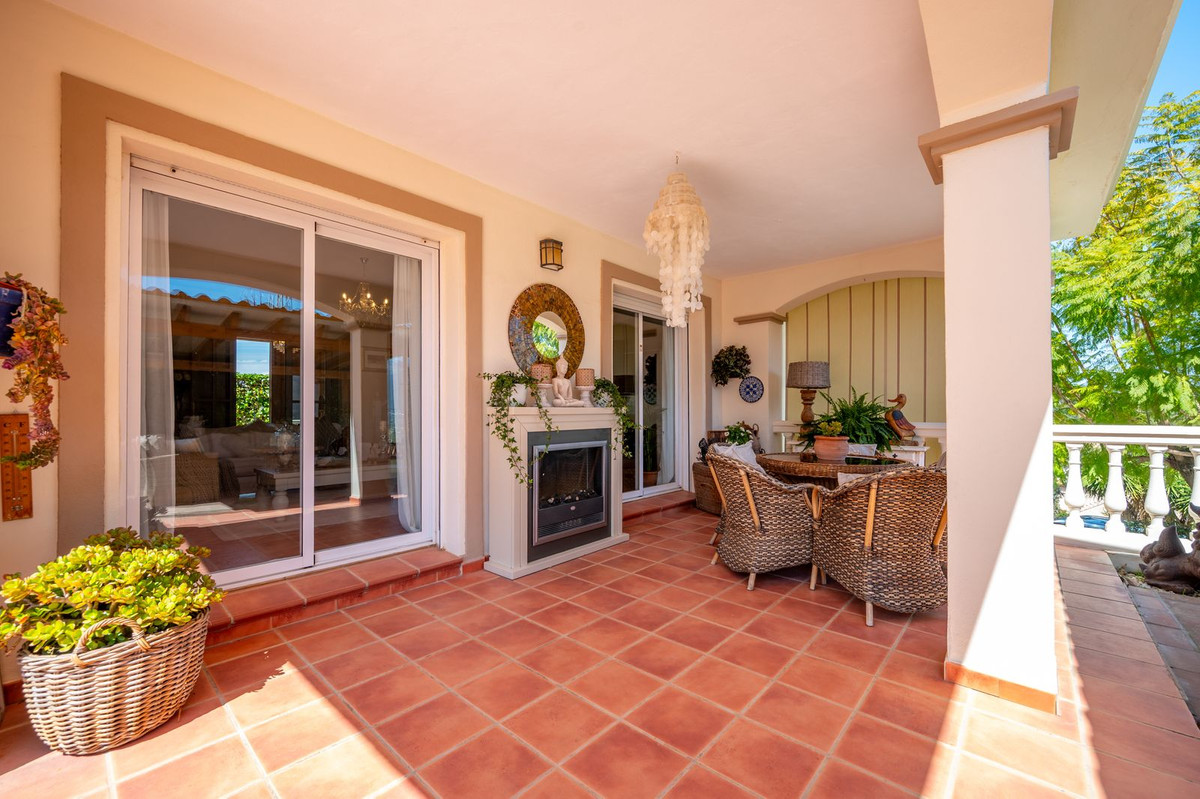 Vrijstaande Villa te koop in Coín | 3 slaapkamers H5344069