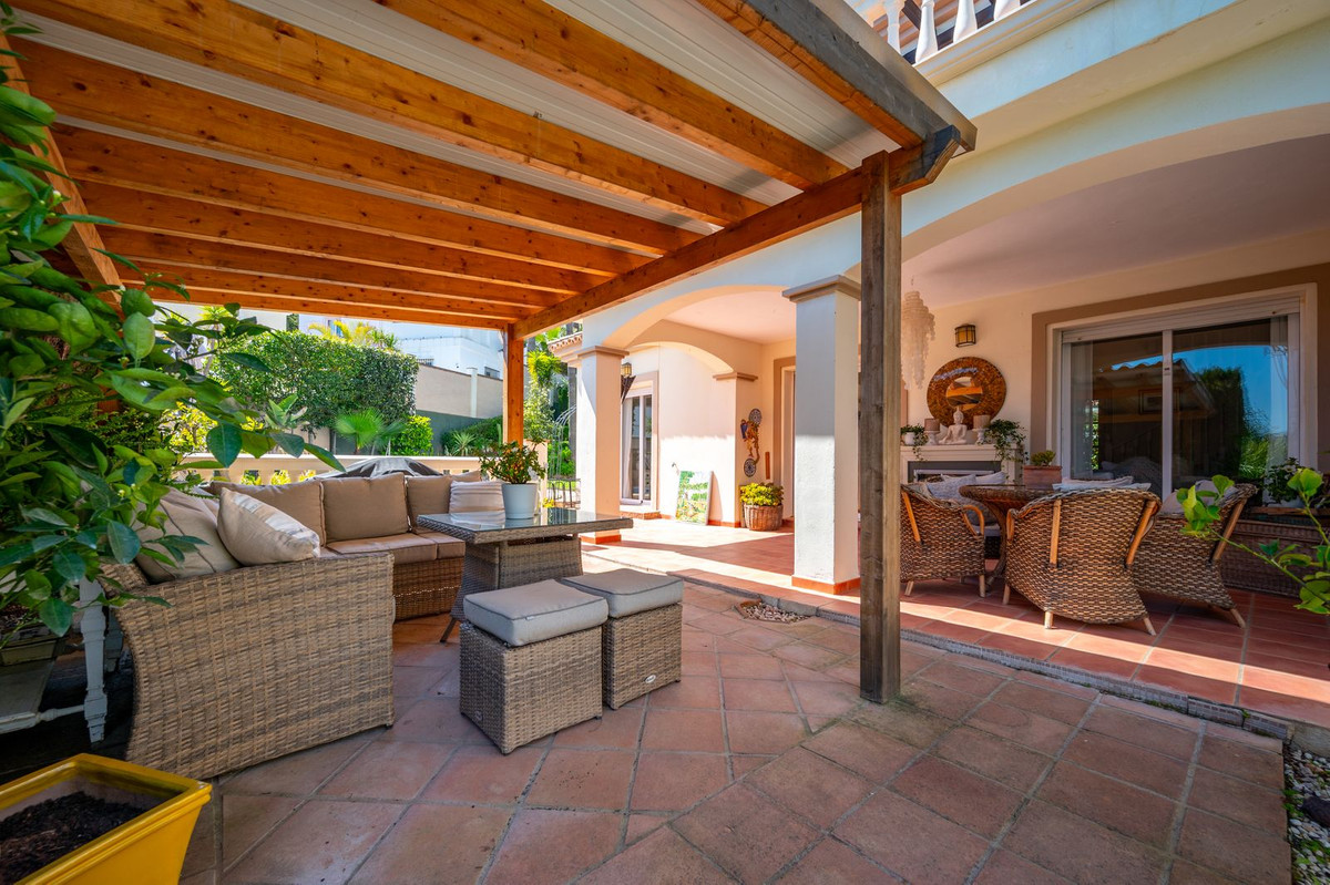 Vrijstaande Villa te koop in Coín | 3 slaapkamers H5344069