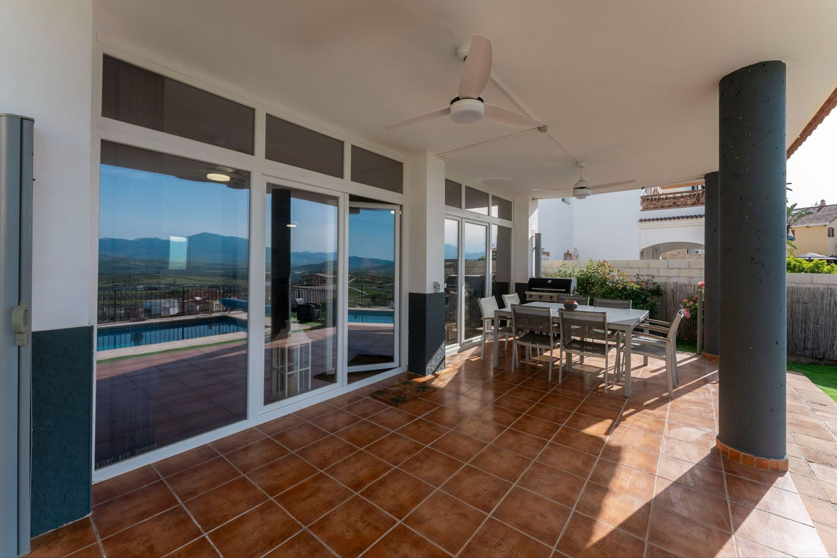 Vrijstaande Villa te koop in Coín | 5 slaapkamers H5354557