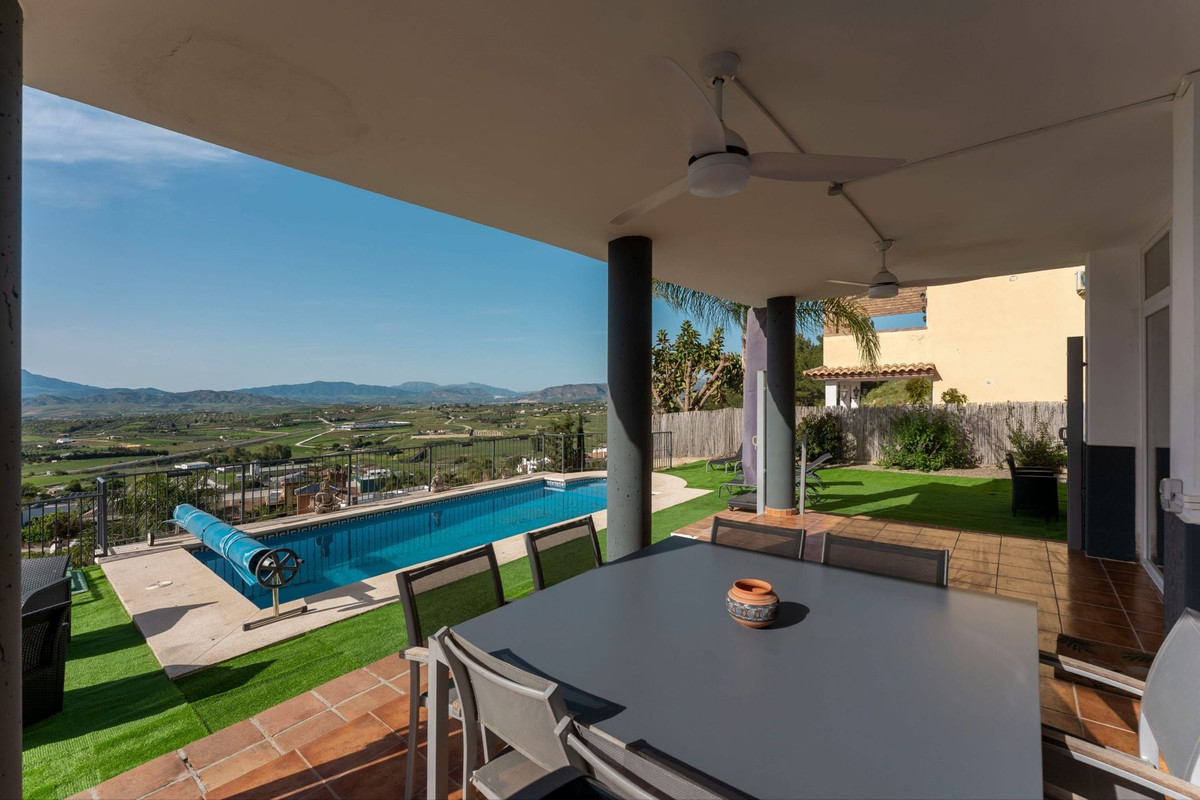 Vrijstaande Villa te koop in Coín | 5 slaapkamers H5354557