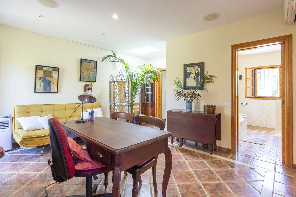Finca - Cortijo te koop in Coín | 4 slaapkamers H5370259