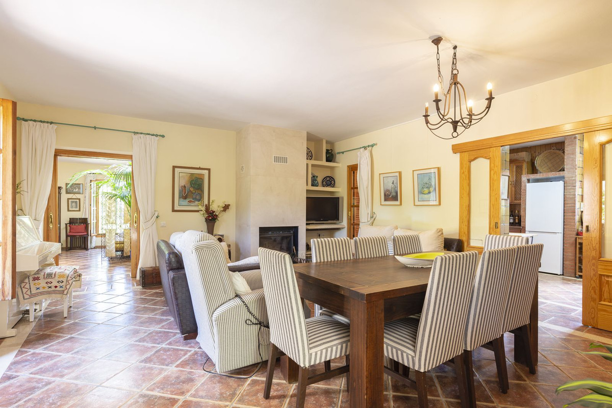 Finca - Cortijo te koop in Coín | 4 slaapkamers H5370259