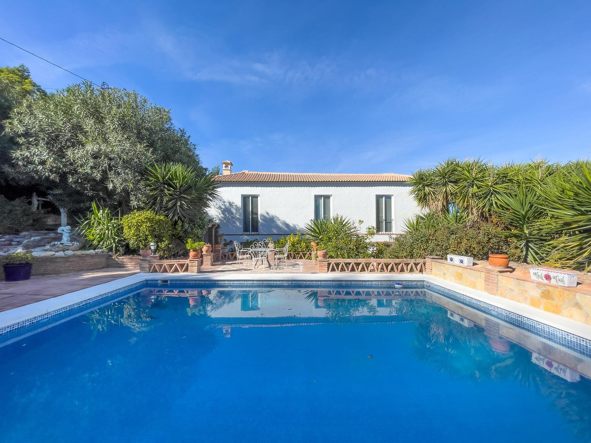 Finca - Cortijo te koop in Coín | 5 slaapkamers H5379109