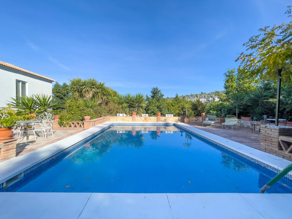 Finca - Cortijo te koop in Coín | 5 slaapkamers H5379109