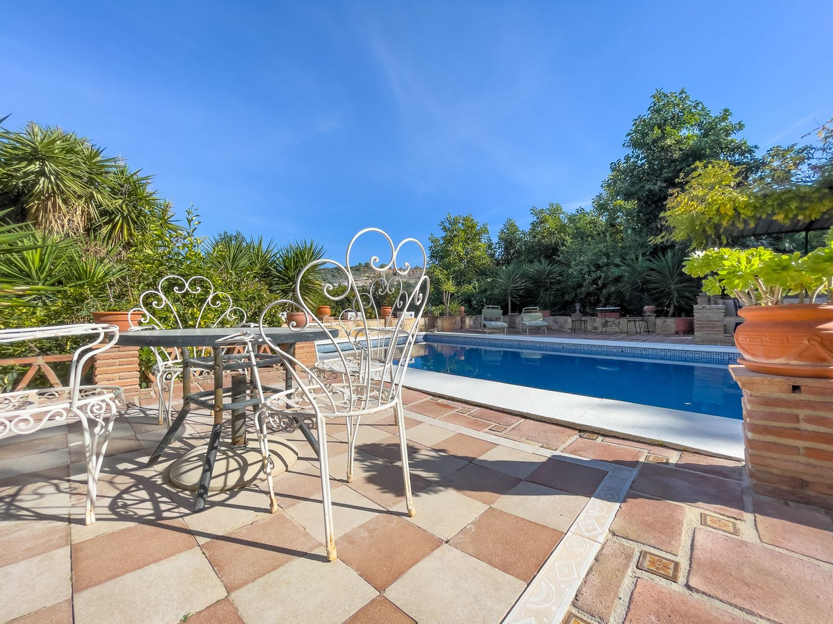 Finca - Cortijo te koop in Coín | 5 slaapkamers H5379109