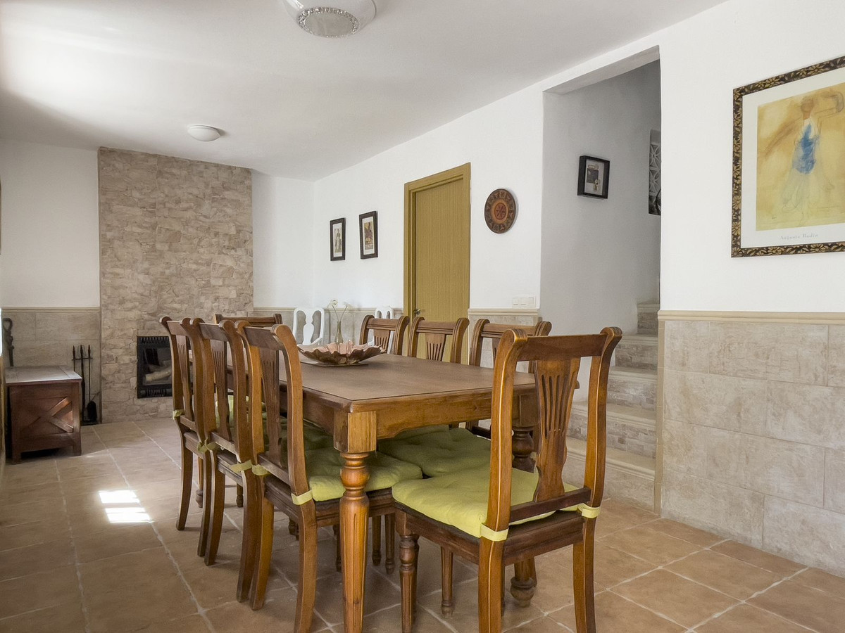 Finca - Cortijo te koop in Coín | 5 slaapkamers H5379109