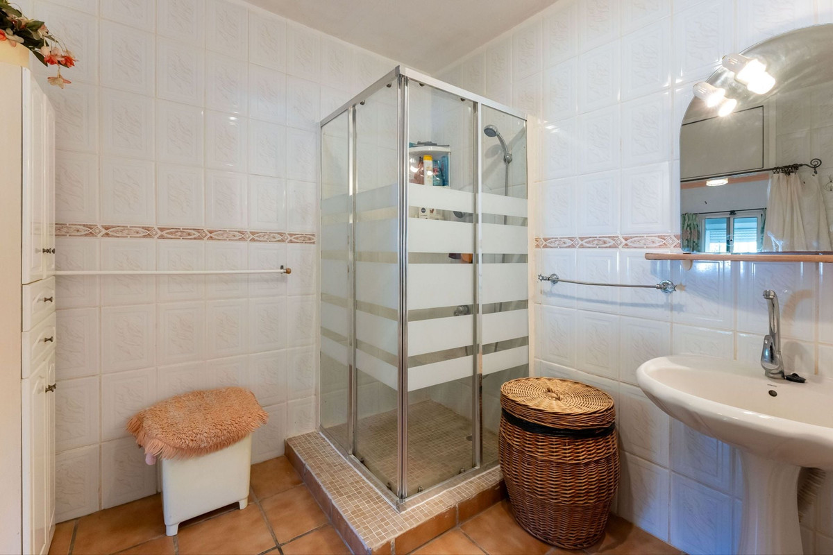 Vrijstaande Villa te koop in Coín | 3 slaapkamers H5379235