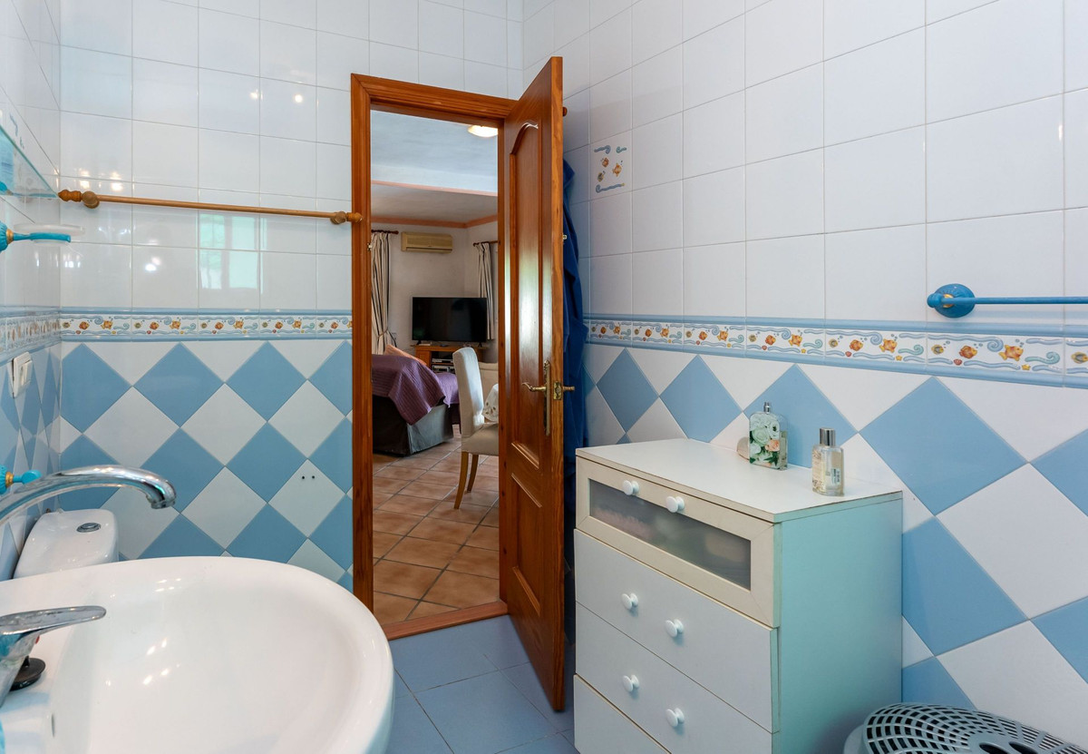 Vrijstaande Villa te koop in Coín | 3 slaapkamers H5379235