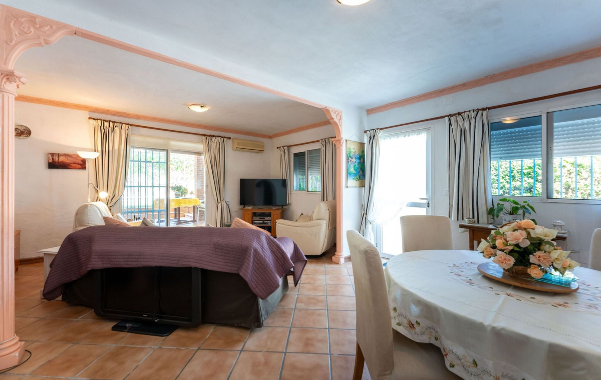 Vrijstaande Villa te koop in Coín | 3 slaapkamers H5379235