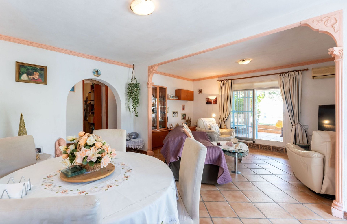 Vrijstaande Villa te koop in Coín | 3 slaapkamers H5379235