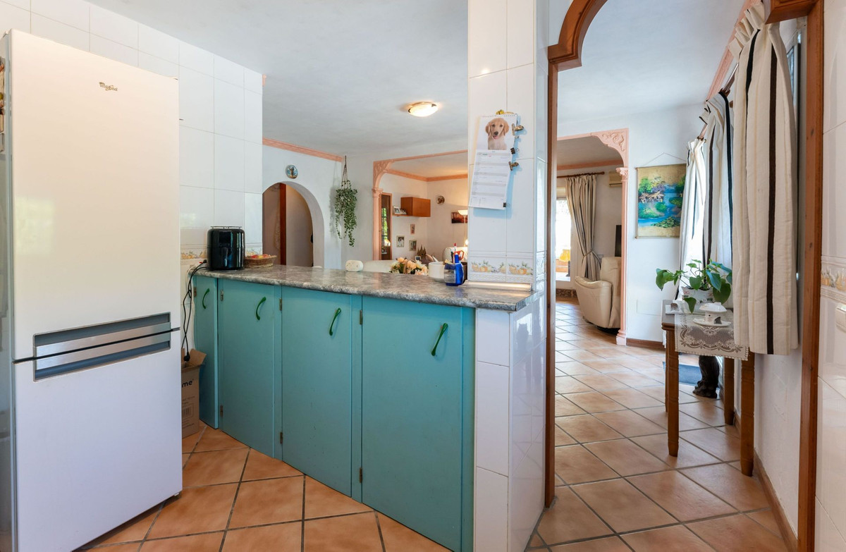 Vrijstaande Villa te koop in Coín | 3 slaapkamers H5379235
