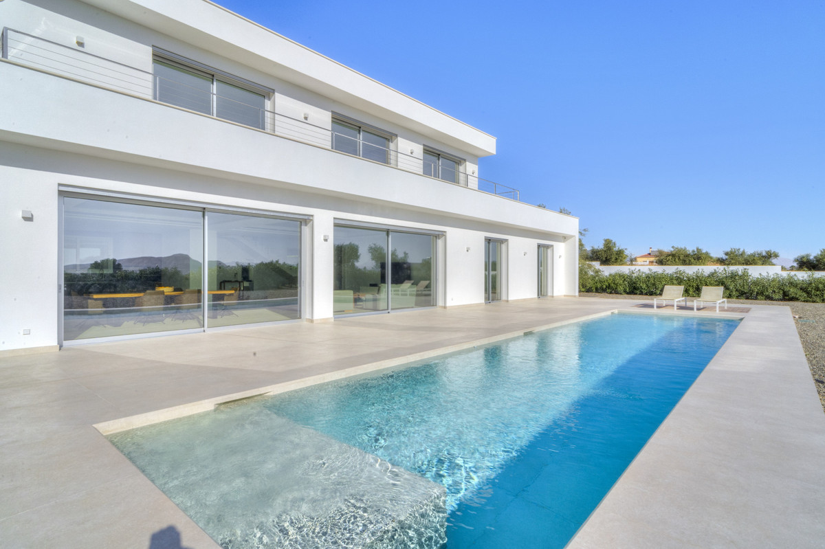 Vrijstaande Villa te koop in Coín | 4 slaapkamers H5383087