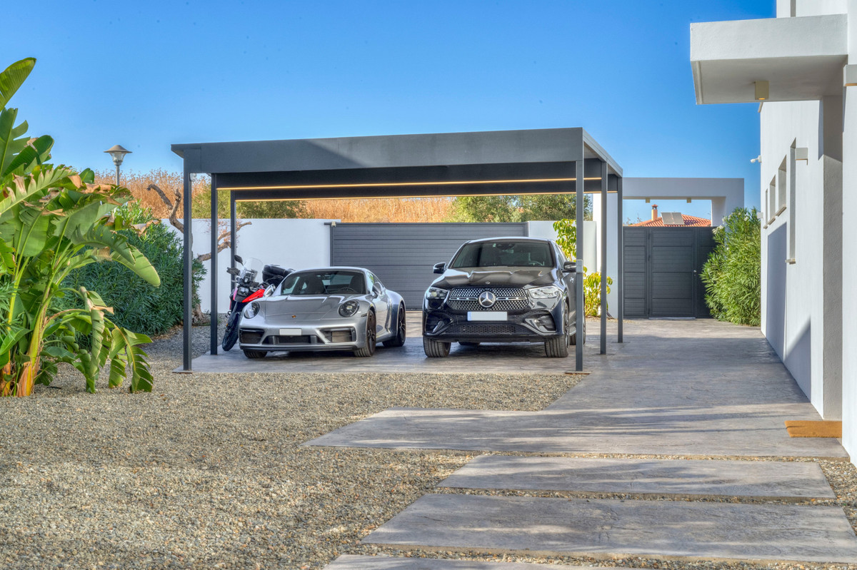 Vrijstaande Villa te koop in Coín | 4 slaapkamers H5383087