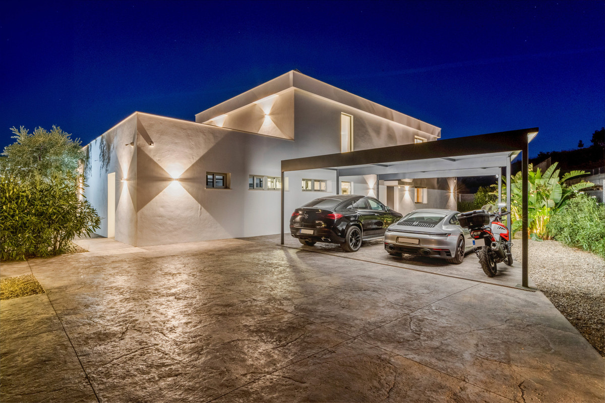 Vrijstaande Villa te koop in Coín | 4 slaapkamers H5383087