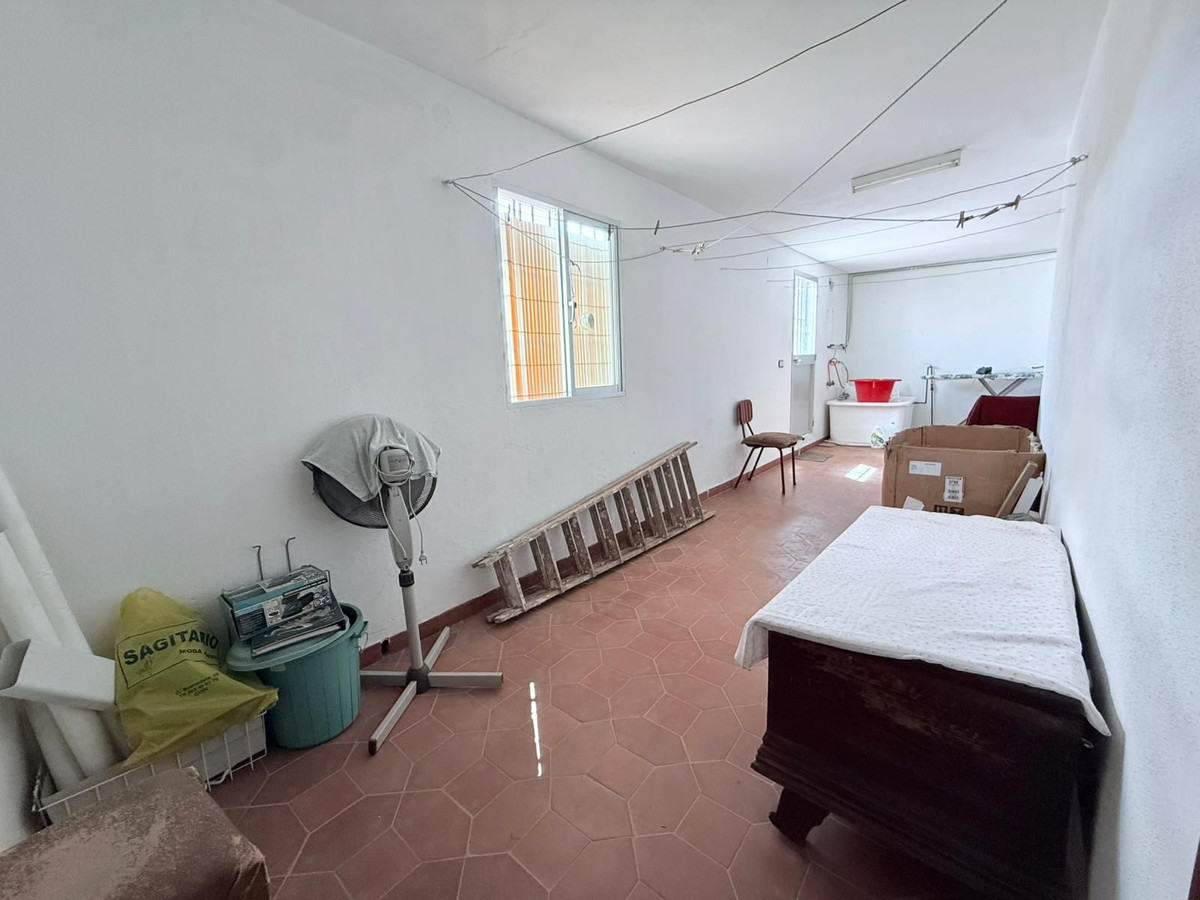 Geschakelde Woning te koop in Coín | 4 slaapkamers H5387020