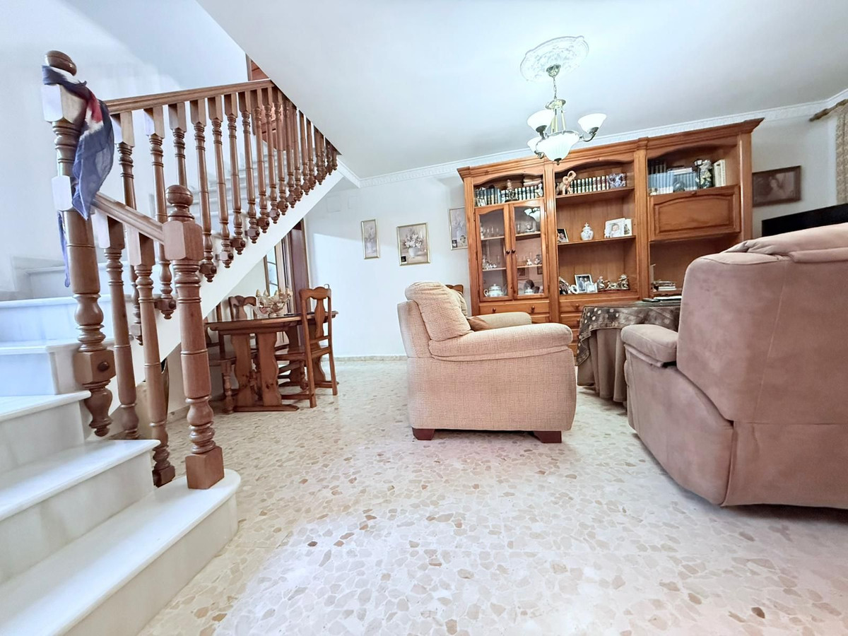 Geschakelde Woning te koop in Coín | 4 slaapkamers H5387020